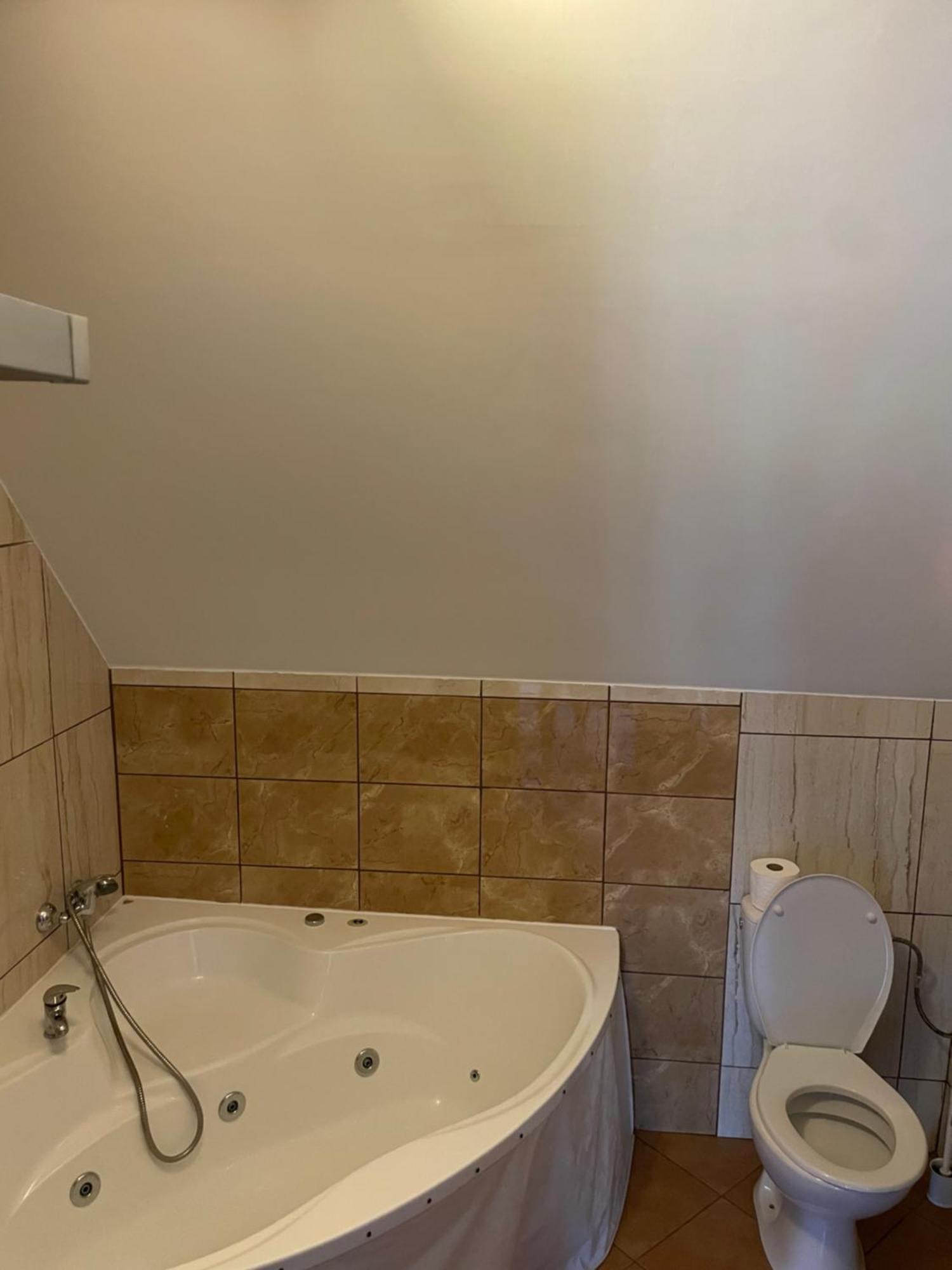 Mysliwskie Smaki U Tadka Czeczewo Kültér fotó